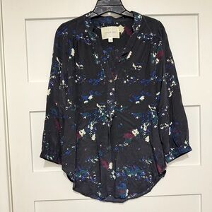 Amour Vert Black Printed Silk Tunic Blouse Size XS 23496